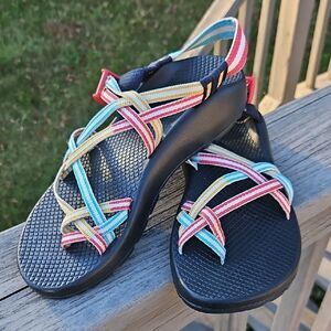 Chaco Z/Cloud Sandals Women’s Size 8 – Multicolor Strappy Sport Sandals